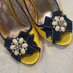 Poetic license yellow Satin navy trim and bow with ivory & diamond pendant